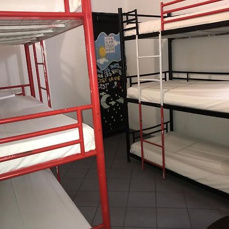 Jacobs Inn Hostel Párizs Kültér fotó