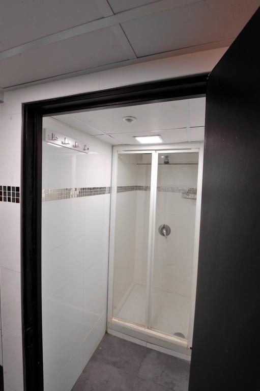 Jacobs Inn Hostel Párizs Szoba fotó