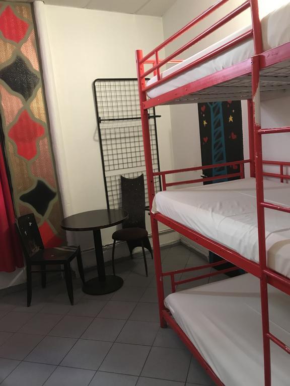 Jacobs Inn Hostel Párizs Kültér fotó